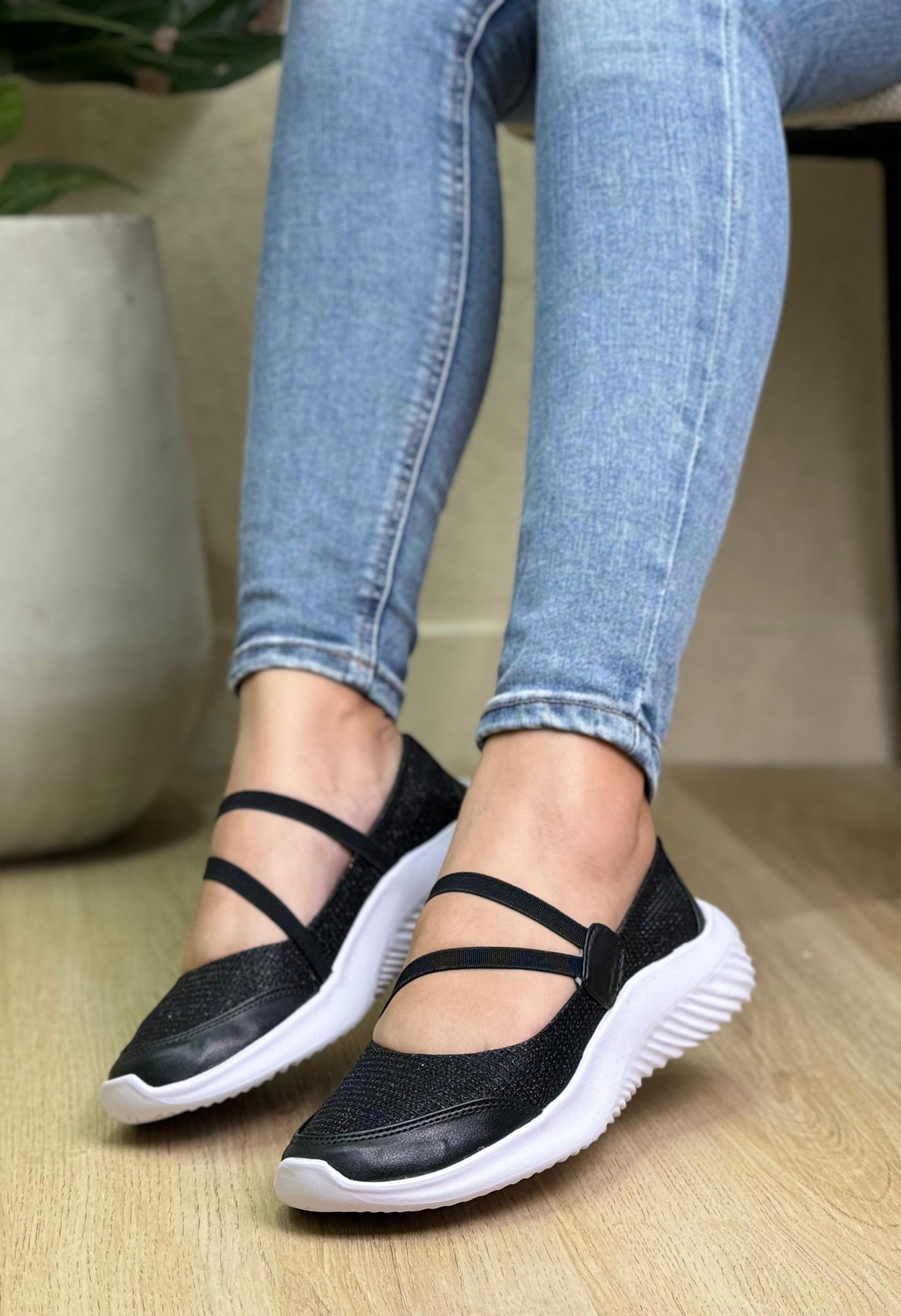 ✨TENIS MAFALDA GLOW BRILLANTE 💎
